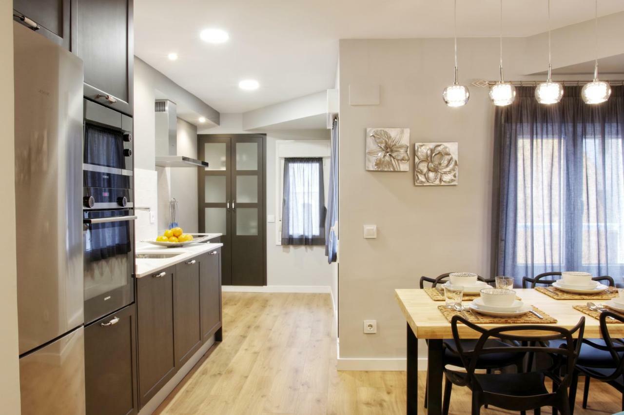 Apartamentos Bahia San Lorenzo Хіхон Екстер'єр фото